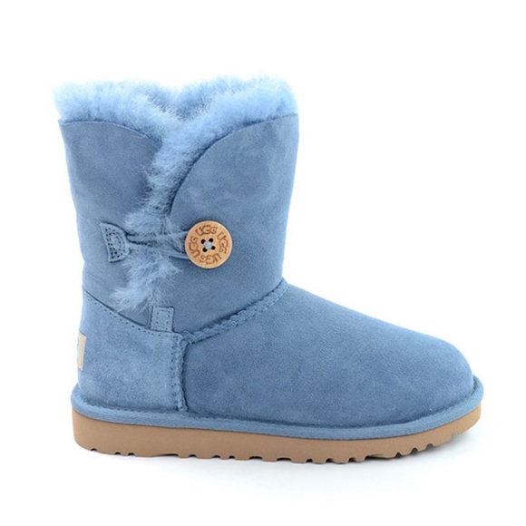 UGG | Shoes | Ugg Rare Dolphin Blue 